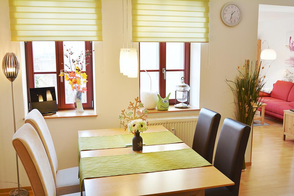 Ferienwohnung Domschatz 萨勒河畔瑙姆堡 外观 照片